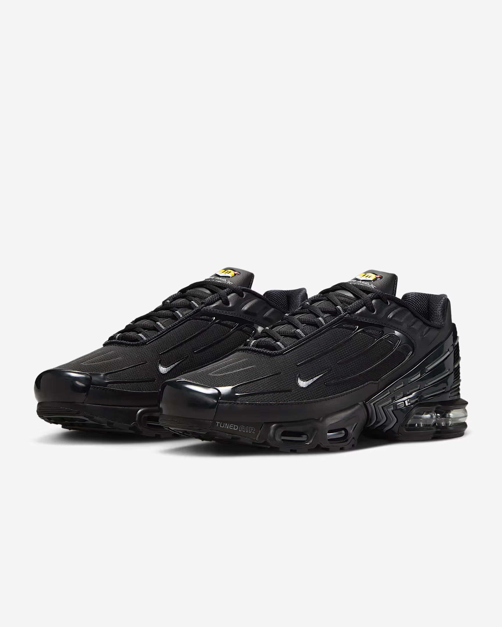 NIKE AIR MAX PLUS III